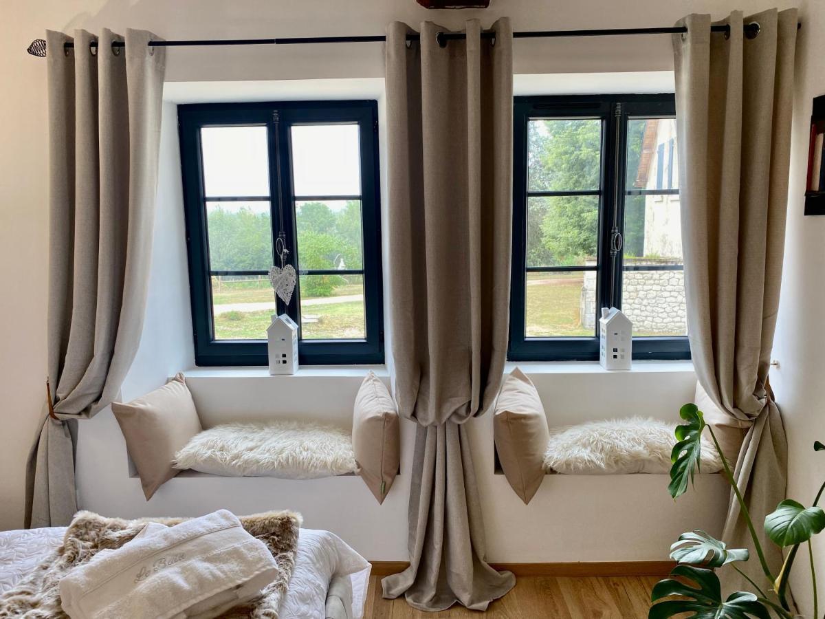 Domaine De Migny Villa Saint-Cyran-du-Jambot Dış mekan fotoğraf
